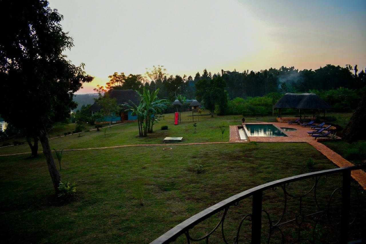 Buyala Bliss On The Nile Villa Джинджа Екстериор снимка